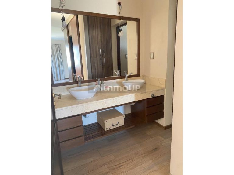 Casa en Venta en Rivadavia, San Juan