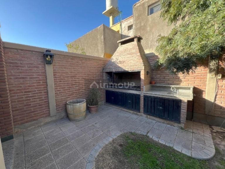 Casa en Venta en Rivadavia, San Juan