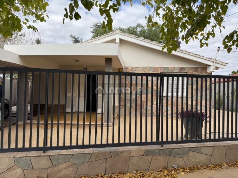 Casa en Venta en Rivadavia, San Juan