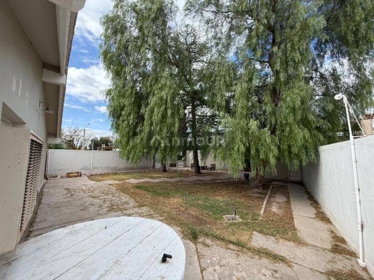 Casa en Venta en Rivadavia, San Juan