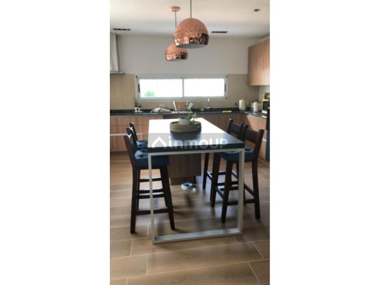 Casa en Venta en Rivadavia, San Juan