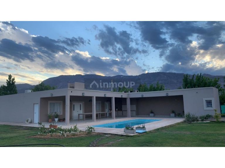 Casa en Venta en Rivadavia, San Juan