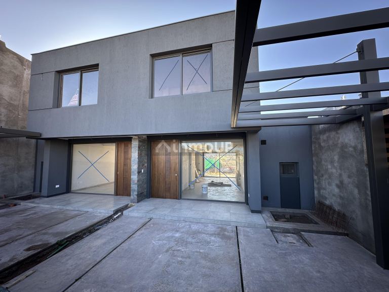 Duplex en Venta en Maipu, Mendoza