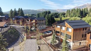 Lacar Ruta 40 al 2000 Chapelco Golf