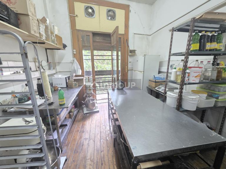 Local Comercial en Venta en Balvanera, Capital Federal
