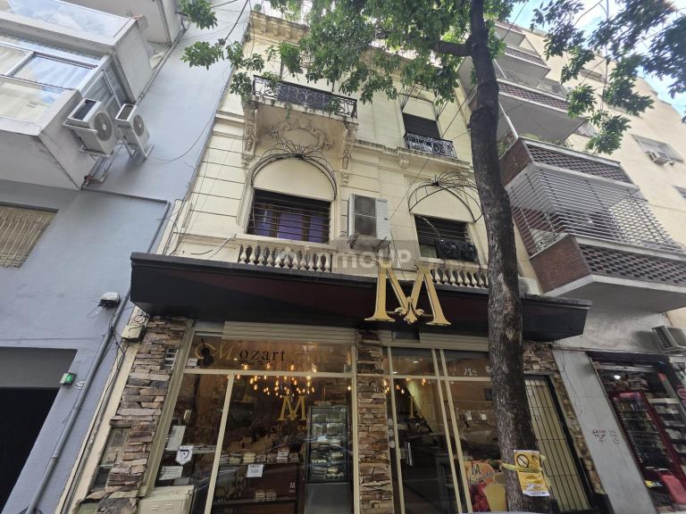 Local Comercial en Venta en Balvanera, Capital Federal