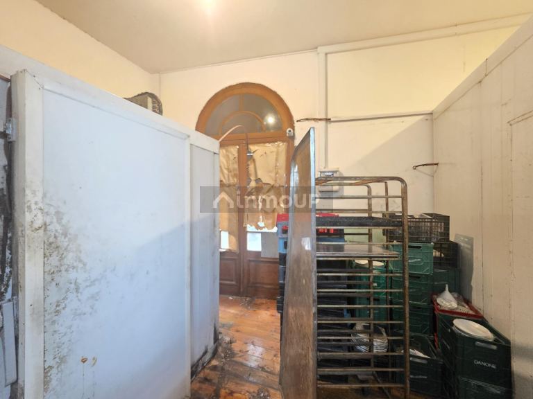 Local Comercial en Venta en Balvanera, Capital Federal