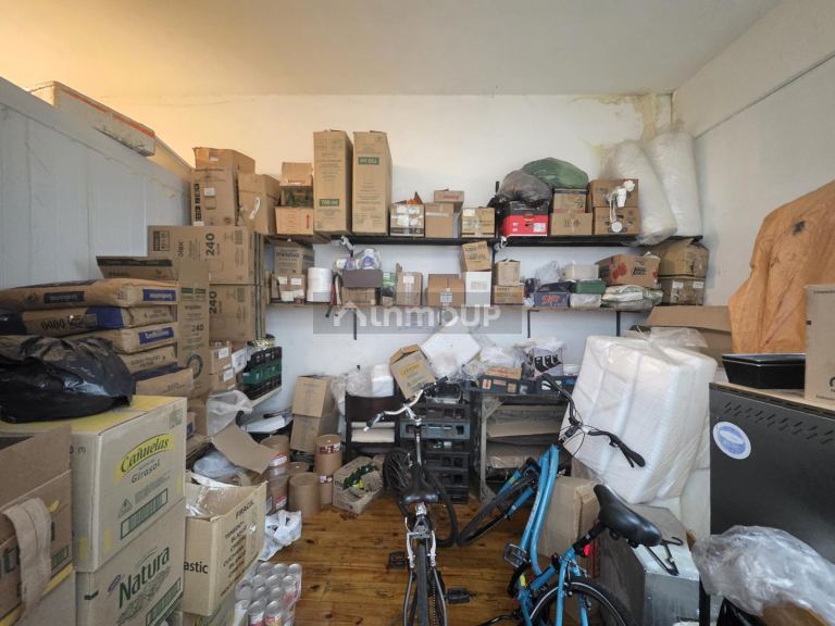 Local Comercial en Venta en Balvanera, Capital Federal