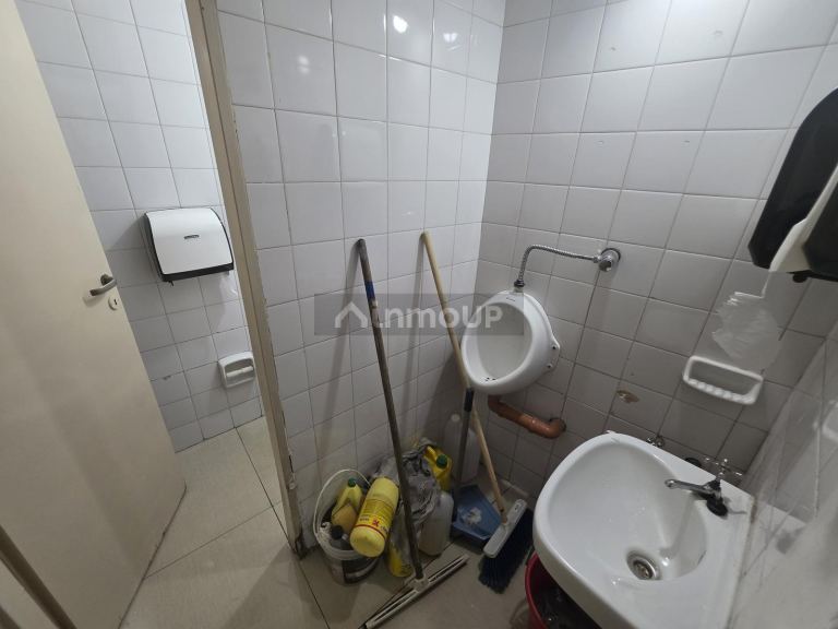 Local Comercial en Venta en Balvanera, Capital Federal