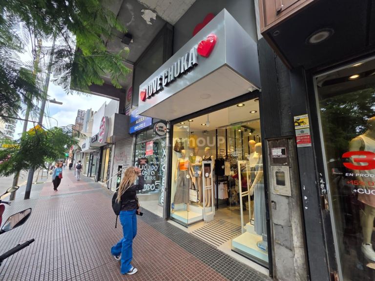 Local Comercial en Venta en Flores, Capital Federal