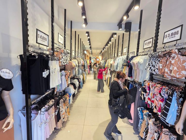 Local Comercial en Venta en Flores, Capital Federal