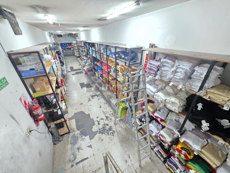 Local Comercial en Venta en Flores, Capital Federal