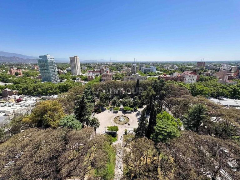 Departamento en Venta en Capital, Mendoza