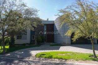 Guaymallen Elpidio González 2700, Coronel Dorrego, Guaymallen