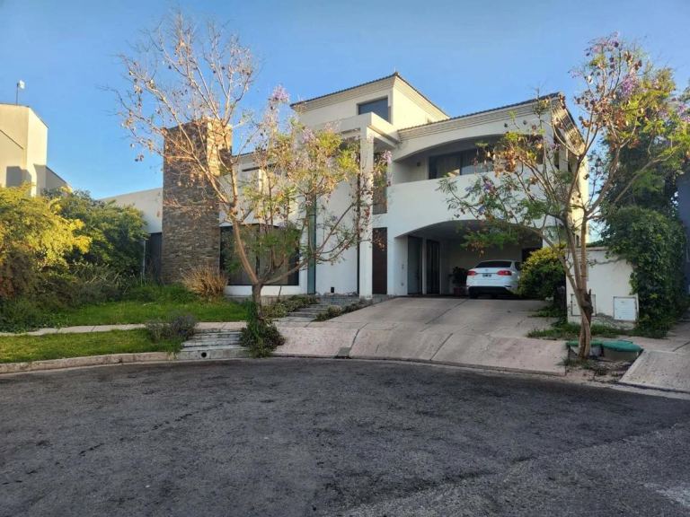 Casa en Venta en Guaymallen, Mendoza