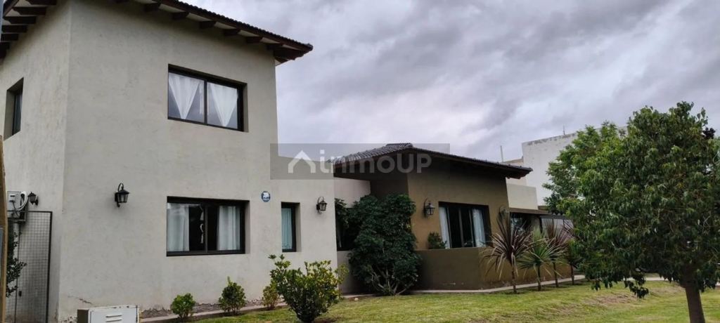 Casa en Venta en Maipu, Mendoza
