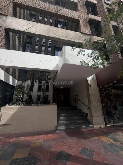 Capital 9 de julio 900
