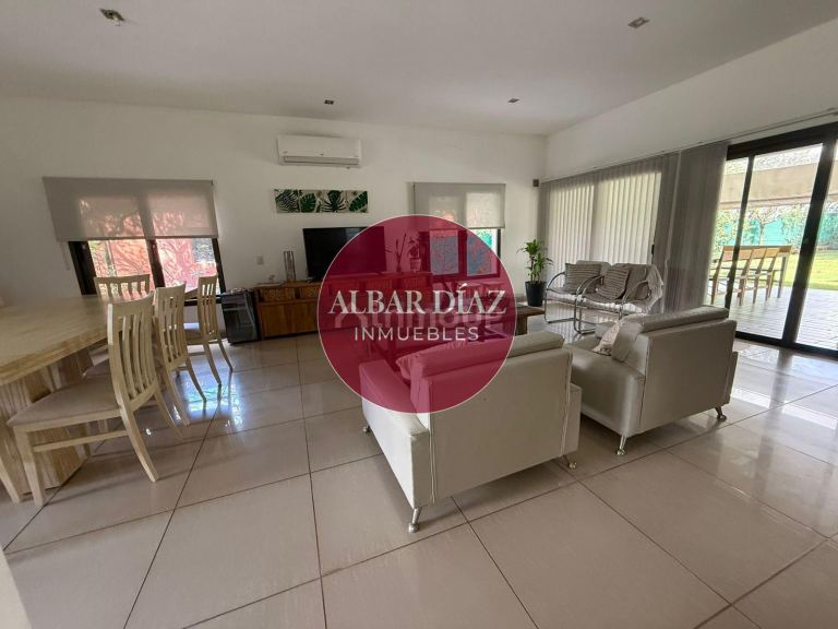 Casa en Venta en Santa Maria, Cordoba