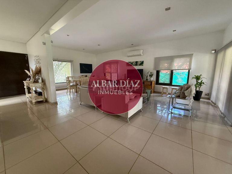 Casa en Venta en Santa Maria, Cordoba