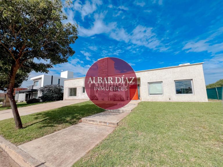 Casa en Venta en Santa Maria, Cordoba