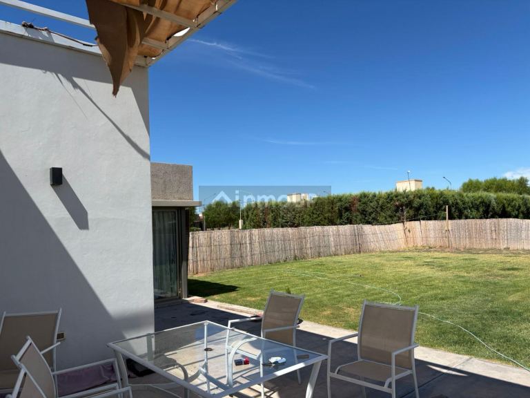 Casa en Venta en Guaymallen, Mendoza