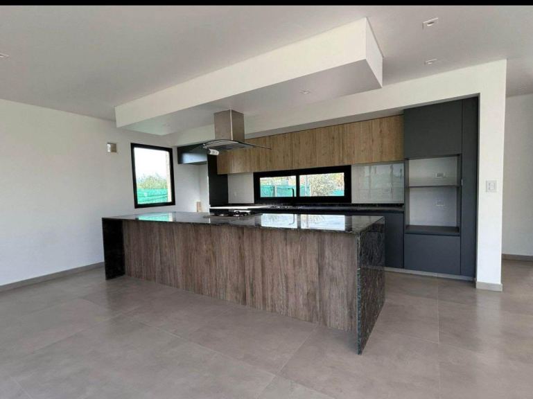Casa en Venta en Maipu, Mendoza
