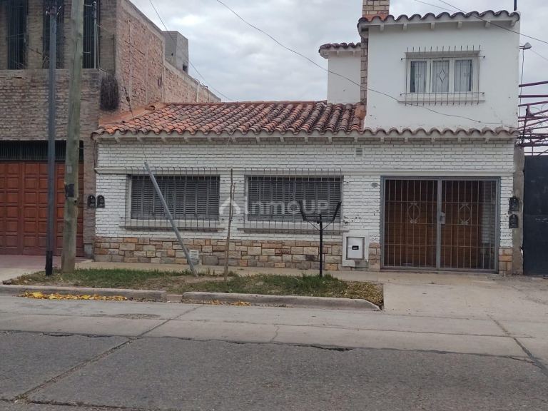 Casa en Venta en Guaymallen, Mendoza