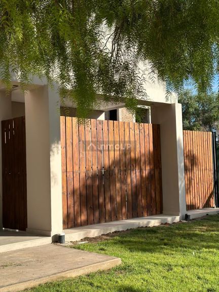 Casa en Alquiler en Lujan de Cuyo, Mendoza