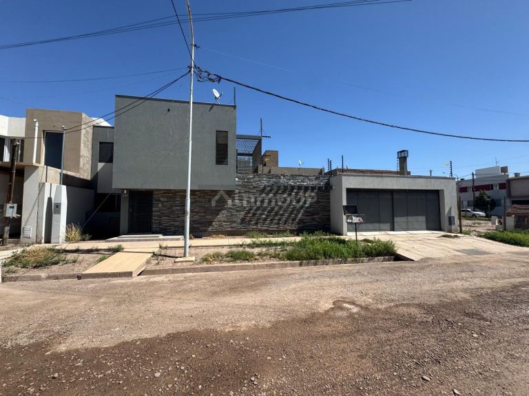 Casa en Venta en Guaymallen, Mendoza