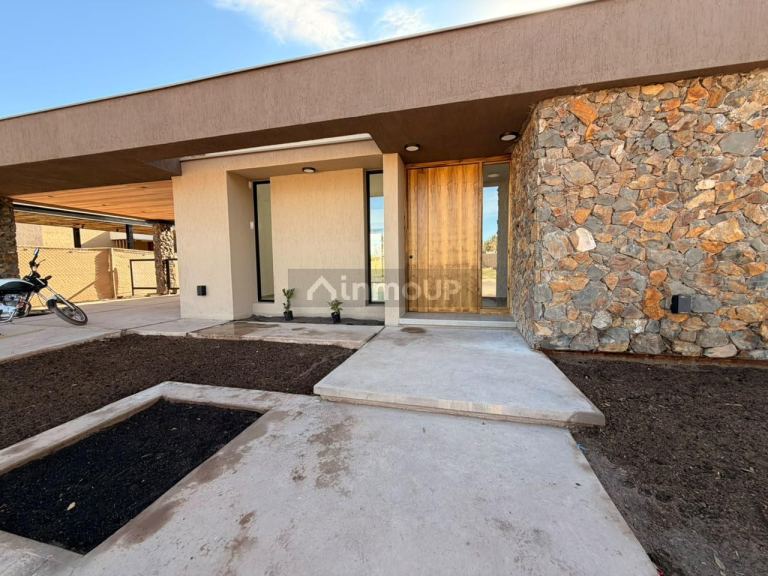 Casa en Venta en Lujan de Cuyo, Mendoza