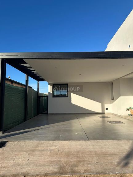 Casa en Alquiler en Lujan de Cuyo, Mendoza - USD 1.800 | Inmoup - 27