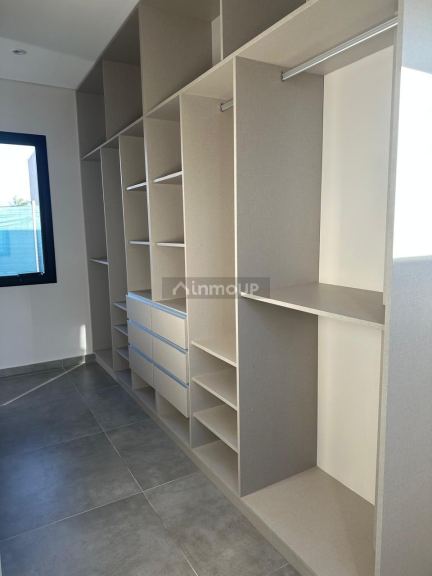 Casa en Alquiler en Lujan de Cuyo, Mendoza - USD 1.800 | Inmoup - 15
