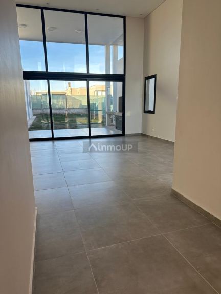 Casa en Alquiler en Lujan de Cuyo, Mendoza - USD 1.800 | Inmoup - 6