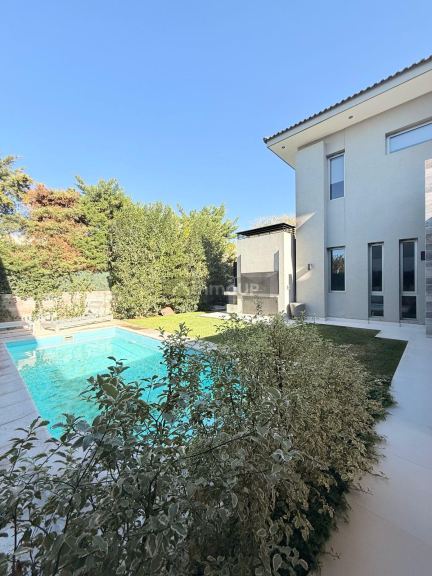 Casa en Venta en Las Heras, Mendoza - USD 380.000 | Inmoup - 13