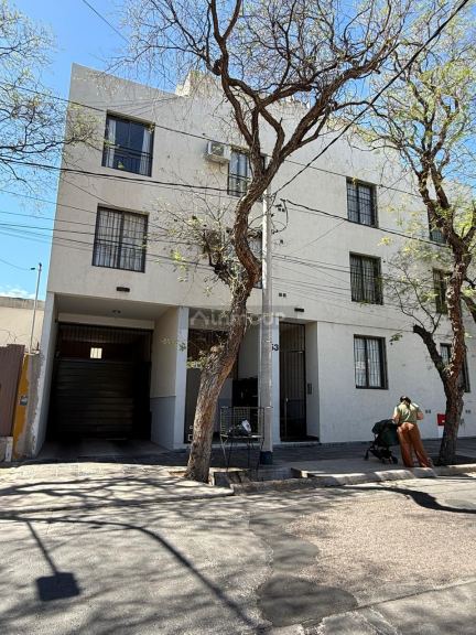 Cochera en Venta en Godoy Cruz, Mendoza