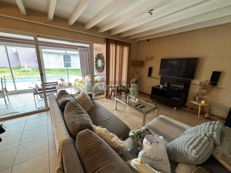 Casa en Venta en Maipu, Mendoza