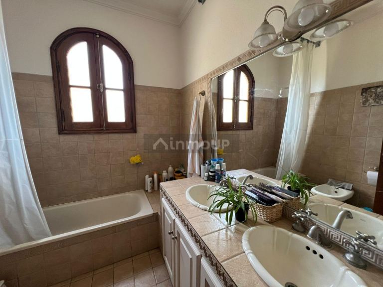 Casa en Venta en Godoy Cruz, Mendoza - USD 550.000 | Inmoup - 15