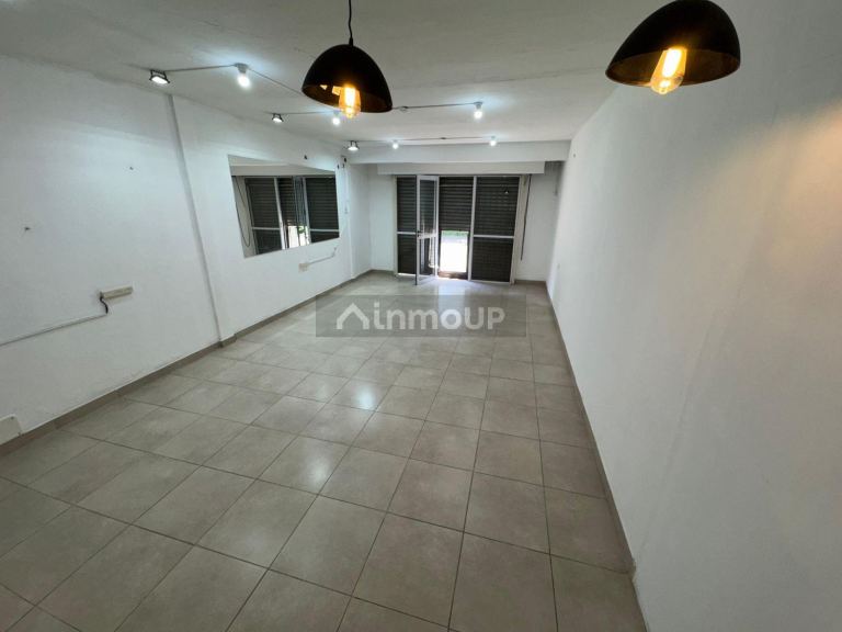 Local Comercial en Alquiler en Moreno, G.B.A. Zona Oeste