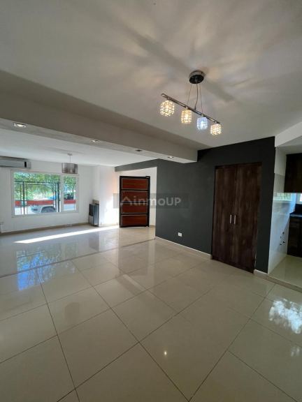 Casa en Alquiler en Cipolletti, Rio Negro