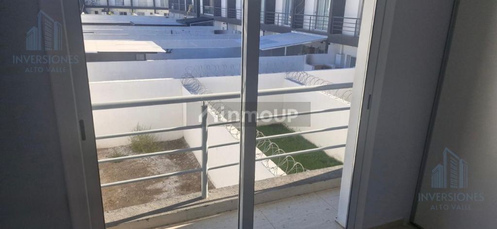 Casa en Venta en Fernandez Oro, Rio Negro