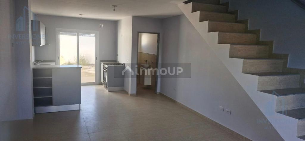 Casa en Venta en Fernandez Oro, Rio Negro