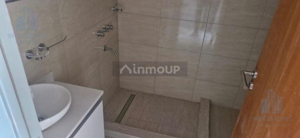 Casa en Venta en Fernandez Oro, Rio Negro