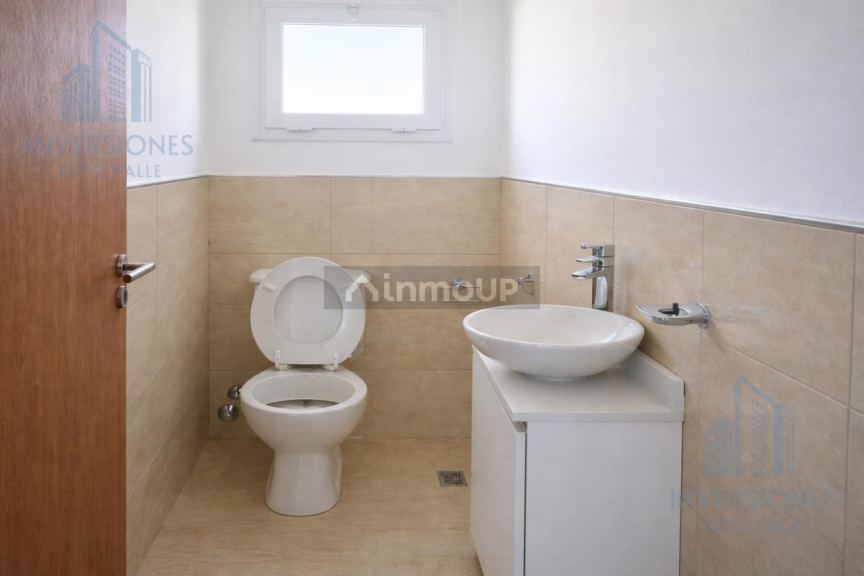 Casa en Venta en Fernandez Oro, Rio Negro