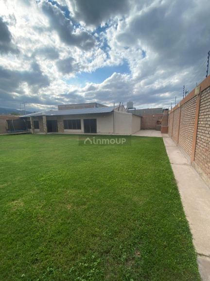 Local Comercial en Alquiler en Las Heras, Mendoza