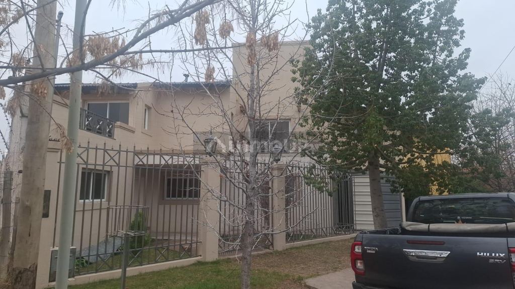 Casa en Venta en Guaymallen, Mendoza