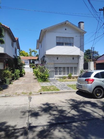 P H en Venta en Moron, G.B.A. Zona Oeste