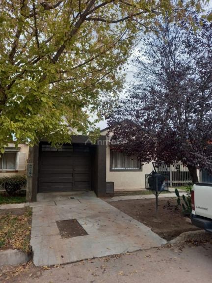 Casa en Venta en San Carlos, Mendoza