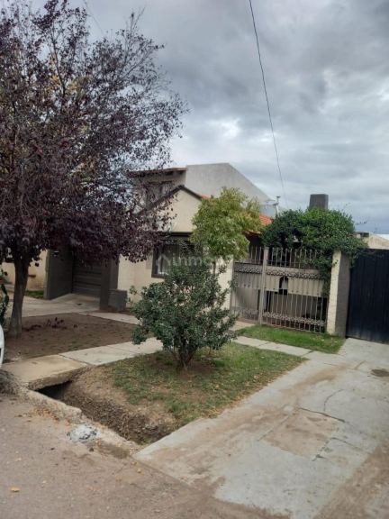 Casa en Venta en San Carlos, Mendoza