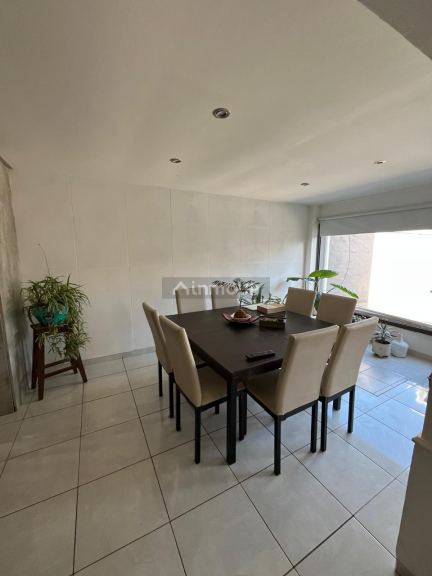 Casa en Venta en San Carlos, Mendoza