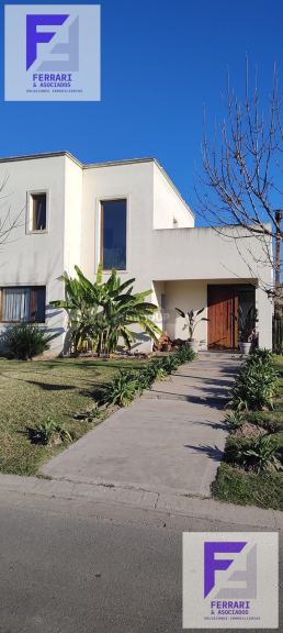 Casa en Venta en Escobar, G.B.A. Zona Norte